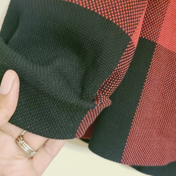 Neil Barrett | Women's Plaid Red and Black Cropped Jacket (Size Large) - Picture 11 of 13